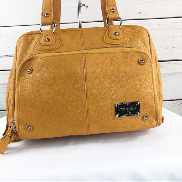 moonsus Handbags - B101 Moonsus Large Leather Laptop Tote Bag